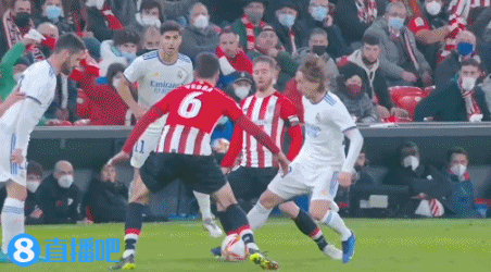 意甲-戴维、弗拉霍维奇失良机 尤文0-1拉齐奥 [国际足球意甲]